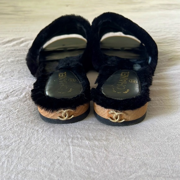 fur sandals very comfortable in black - Picture 2 of 7